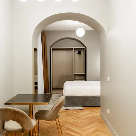 Prestige Boutique - Piazza Duomo 2