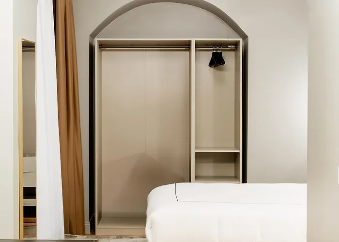 Apartment Prestige Boutique - Piazza Duomo 2 3*